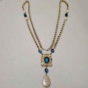 Vintage DAUPLAISE Signed Gold Tone Pendant Green Glass & Faux Pearl 32" Necklace